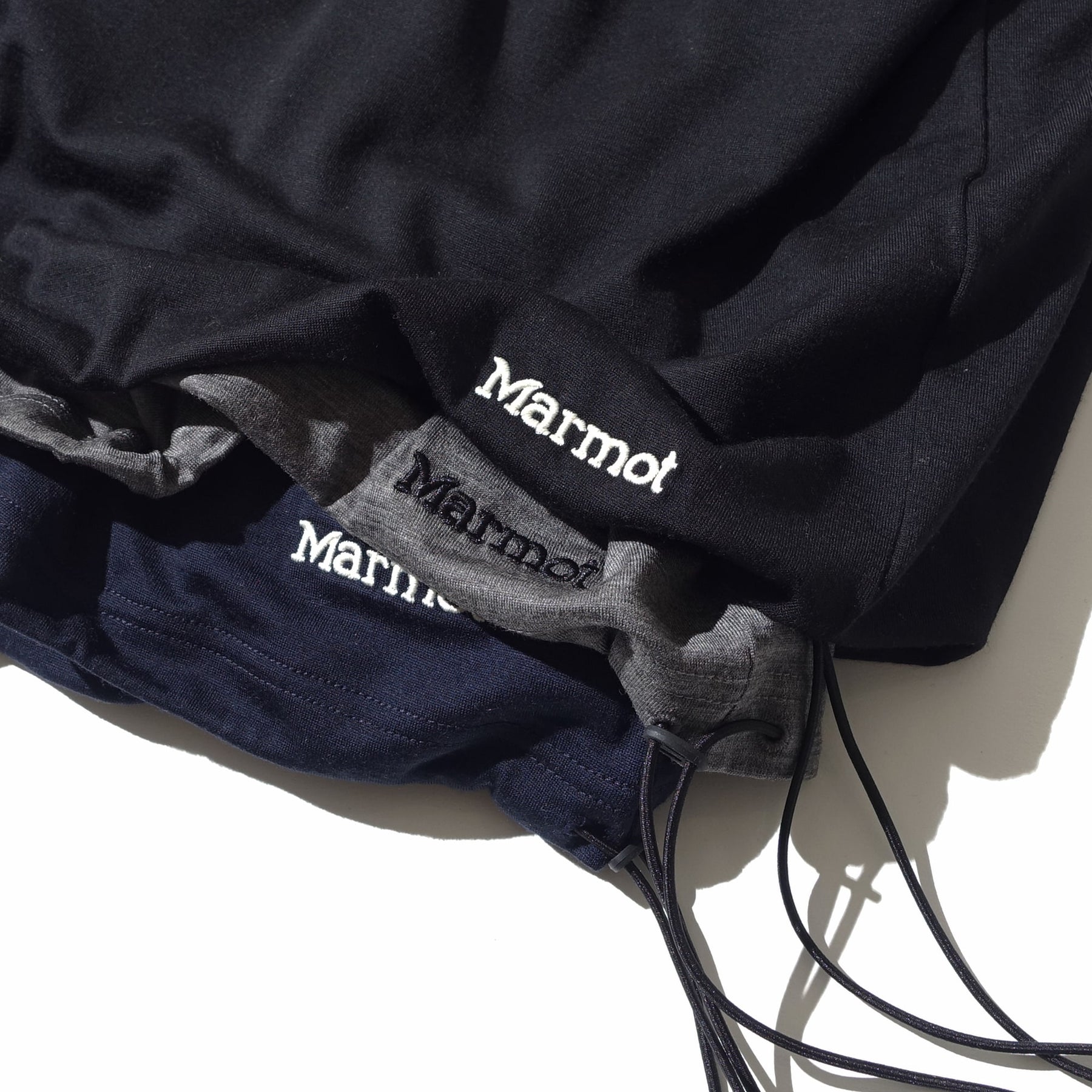 Relax Fit Merino Wool Drawstring Tee by Marmot(リラックスフィットメリノウールドローストリングティーバイマーモット)