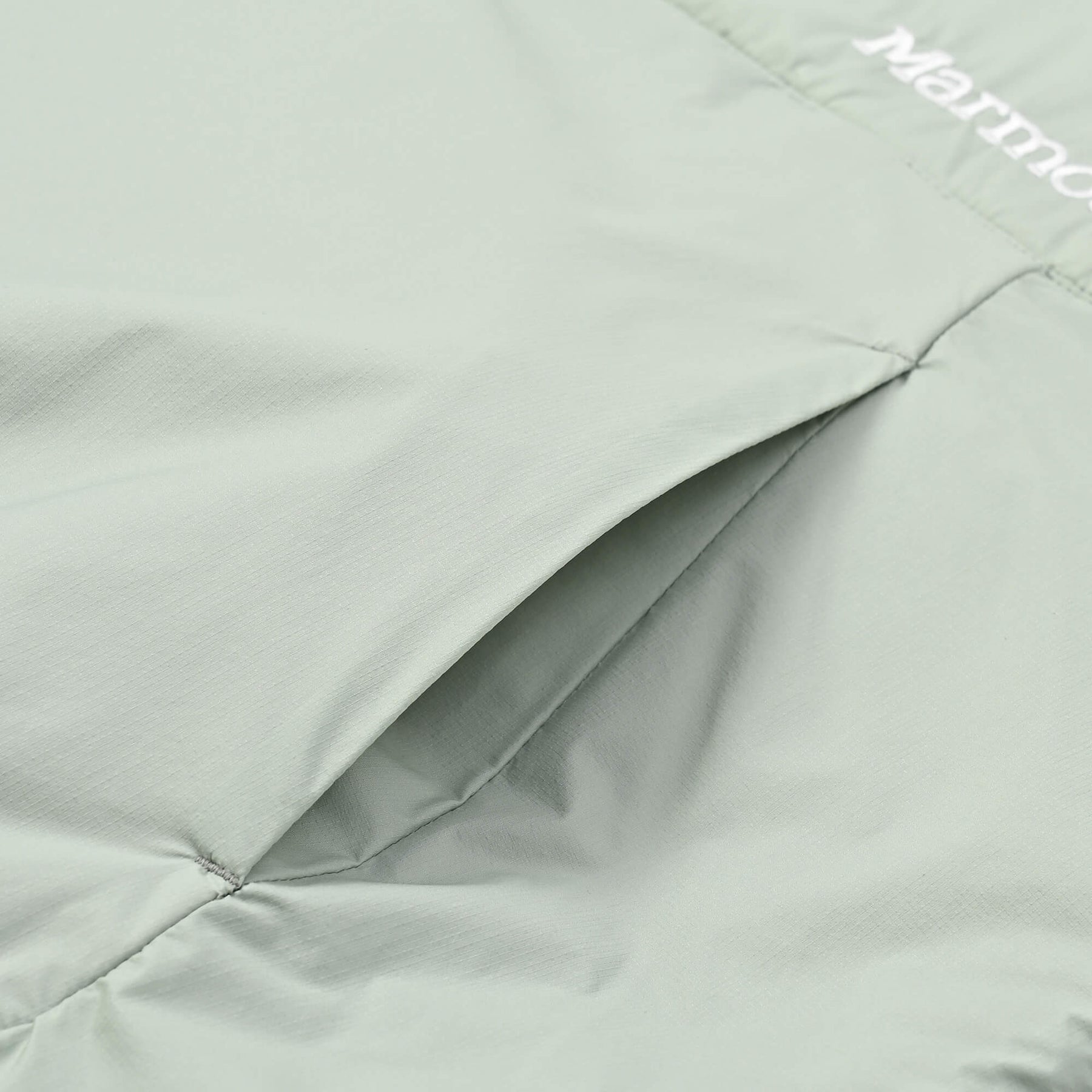 Light Shade Insulation Vest(ライトシェイドインサレーションベスト)
