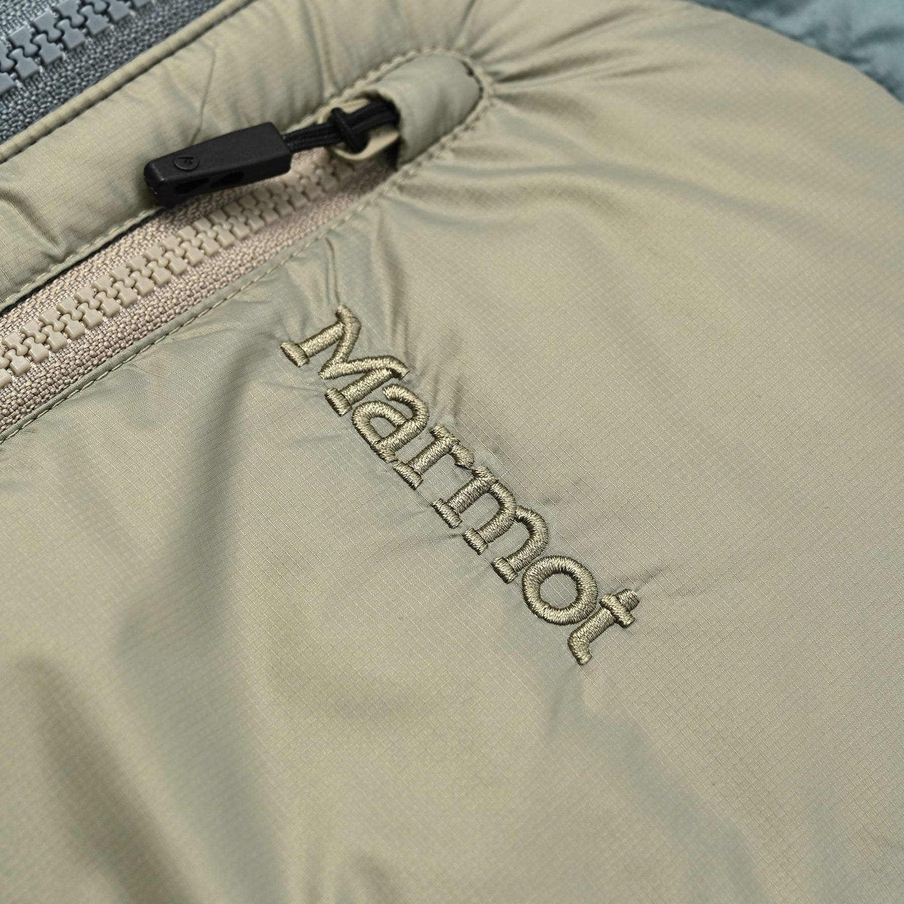 K's 750FP Able Down Hoodie(キッズ 750フィルパワーエイブル ダウンフーディ)