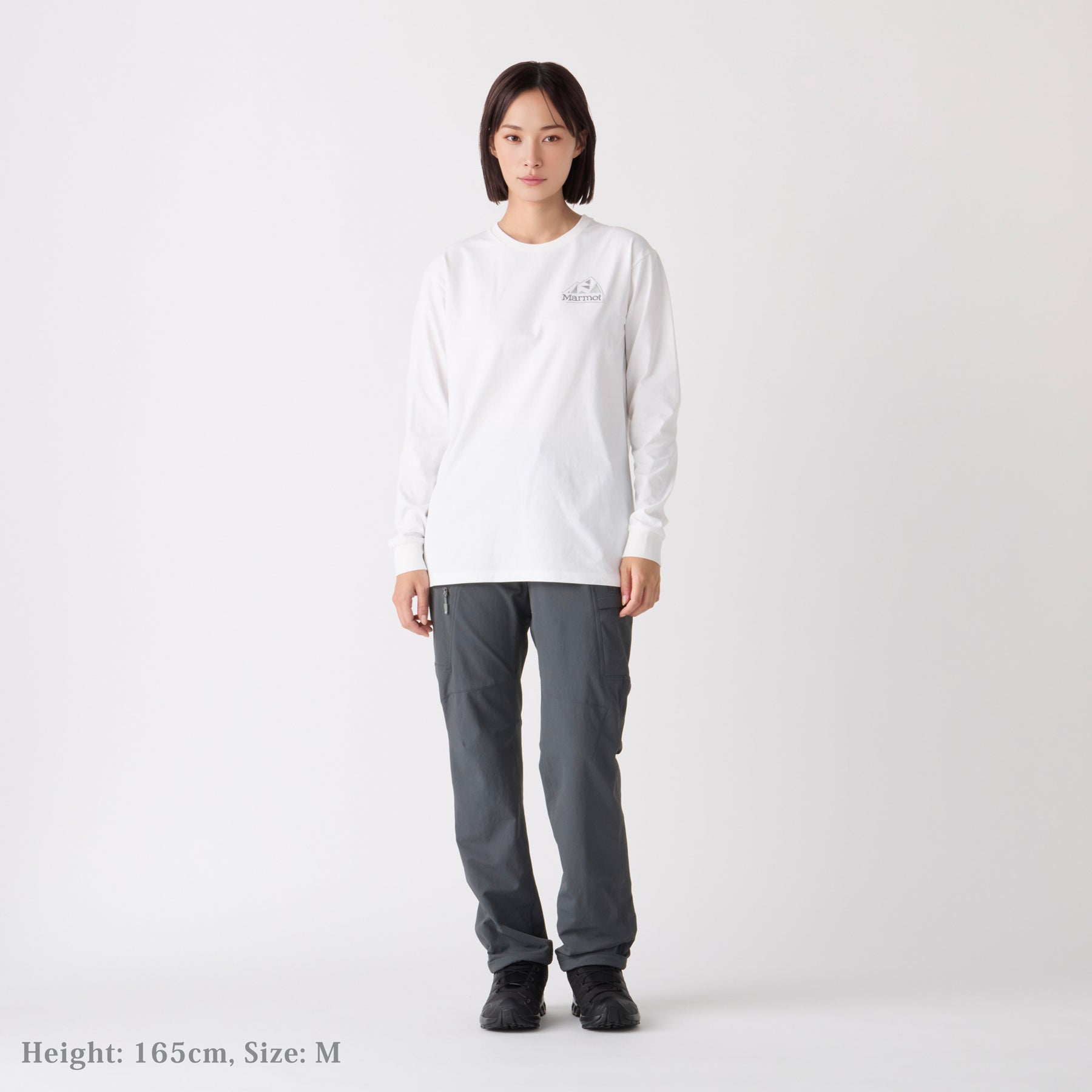 W's Classic Logo EB L/S T-Shirt(ウィメンズクラシックロゴエンブロイロングスリーブティーシャツ)