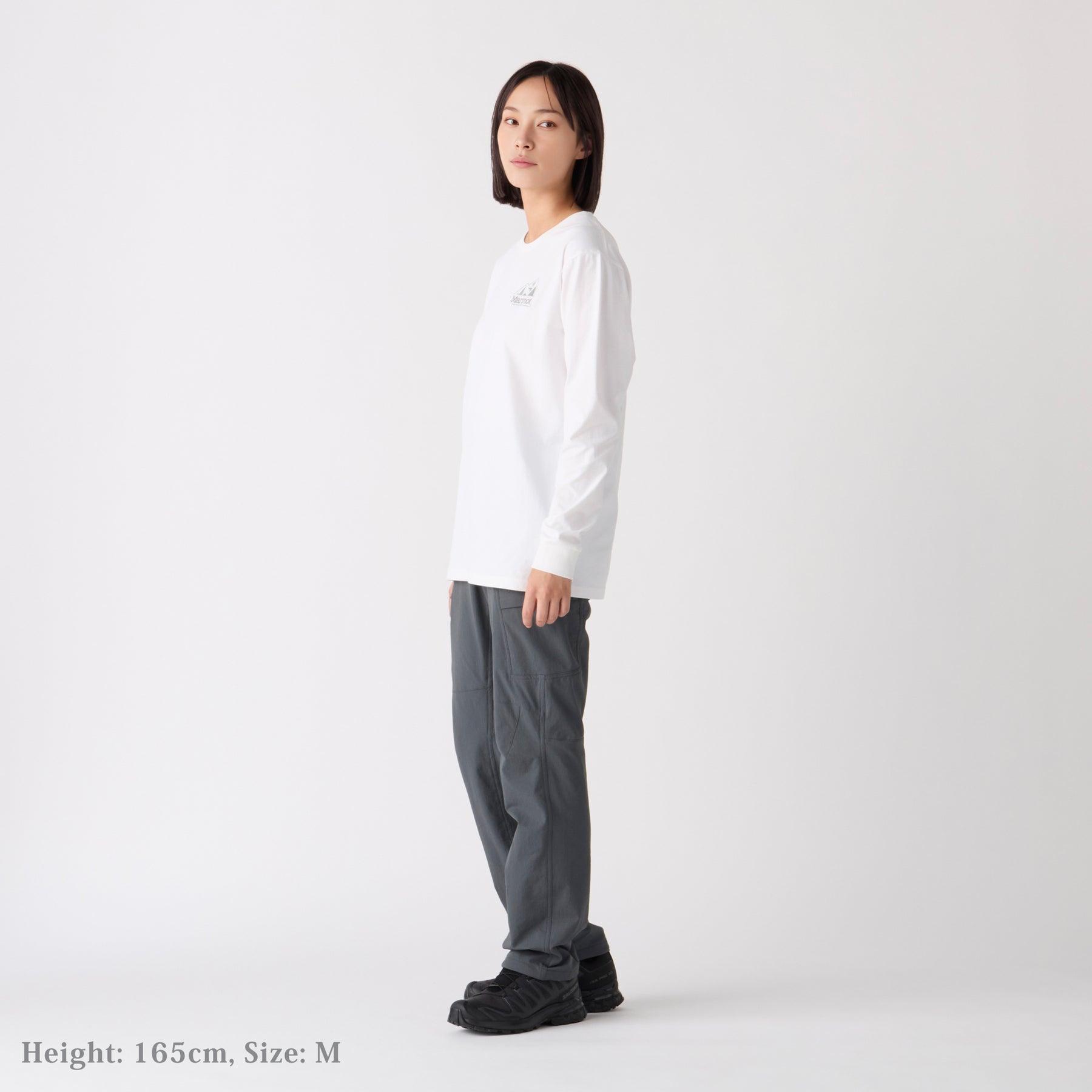 W's Classic Logo EB L/S T-Shirt(ウィメンズクラシックロゴエンブロイロングスリーブティーシャツ)